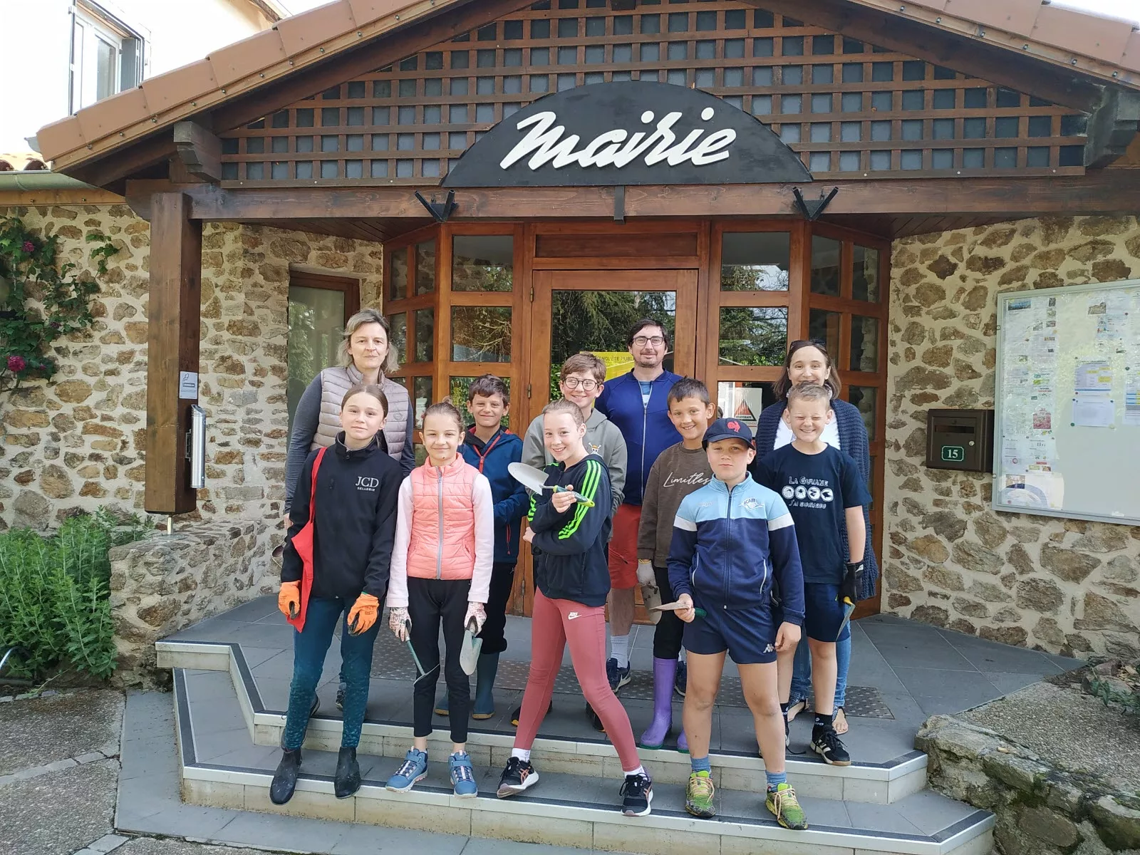 Jeunes jardiniers en herbe, une matinée florissante pour le CME